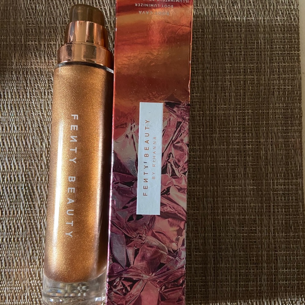 Fenty beauty by Rihanna- Color: brown sugar